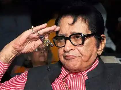 End of an Era: Manoj Kumar Laid to Rest with State Honours as Bollywood Legends Gather to Bid Farewell